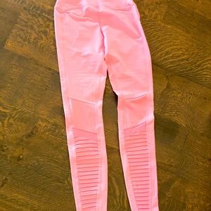 ALO YOGA pink leggings